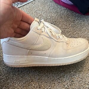 Nike Low Top Suede Sneakers - Light Beige/Cream